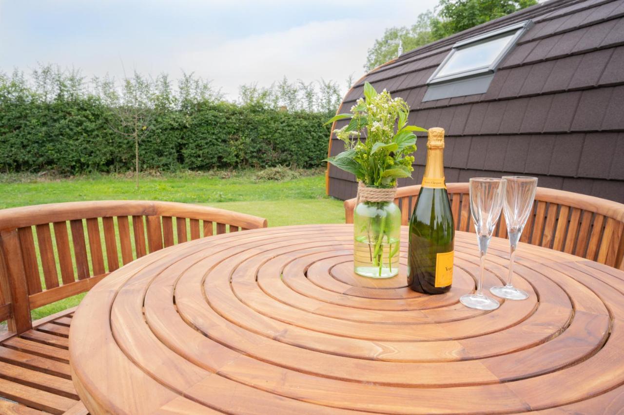 Hotel Orchard Glamping Catterall Exterior foto